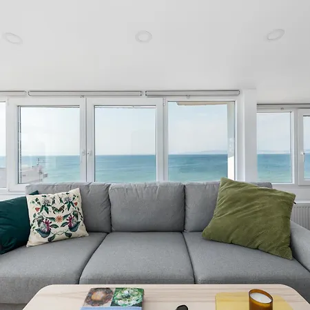 Malibu By Halu! Seaside In Perea Apartment *